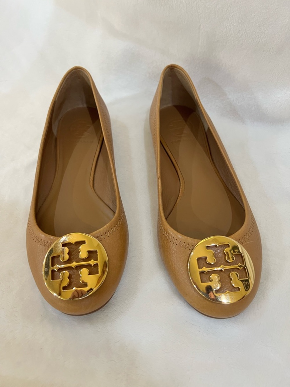 Tory Burch Camel Leather Logo Round-Toe Flats